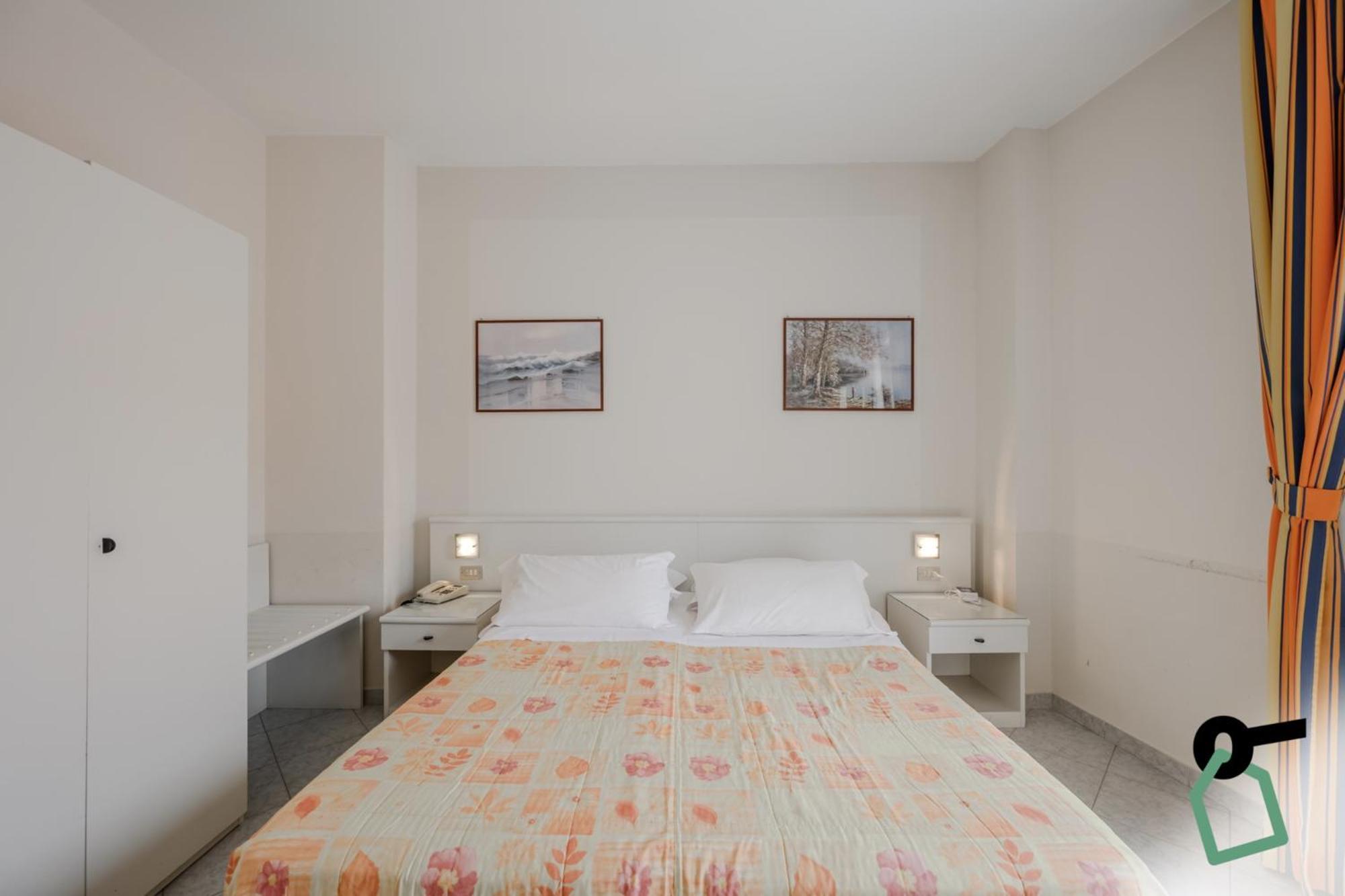 Hotel Hotiday Collection - Centro 3*
