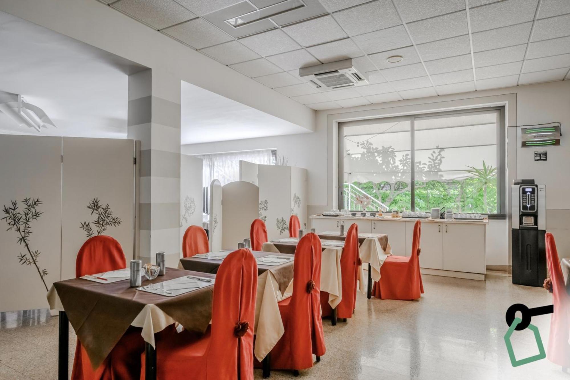Hotel Hotiday Collection - Centro 3*