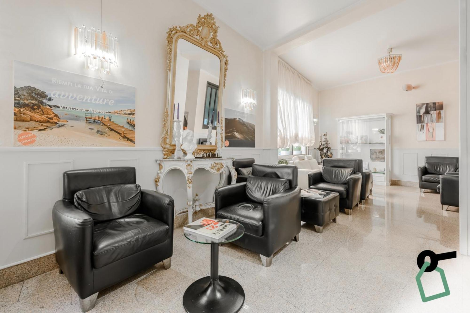 Hotel Hotiday Collection - Centro 3*